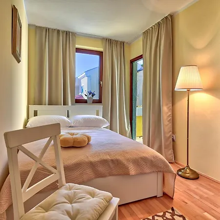 Oscar Zadarvillas * 자다르