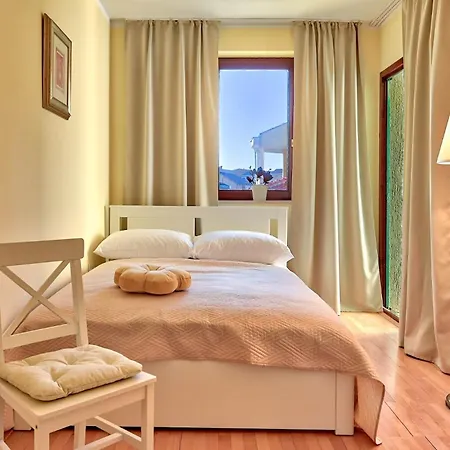 Oscar Zadarvillas 빌라