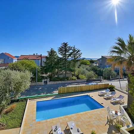 Oscar Zadarvillas Villa